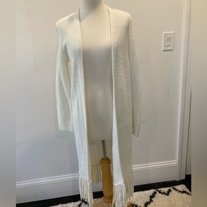 Chico’s Duster Sweater White Size 0 Fringe at bottom. NWOT